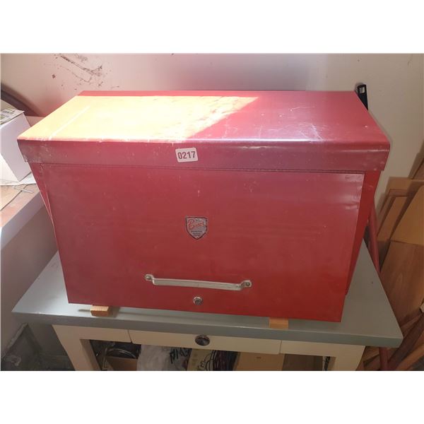 Beach Metal Tool Chest & Miscellaneous Tools