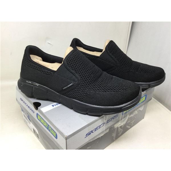 Skechers Shoes (Men's 9.5)