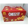 Image 1 : Cheez It Baked Snack Crackers Pouches