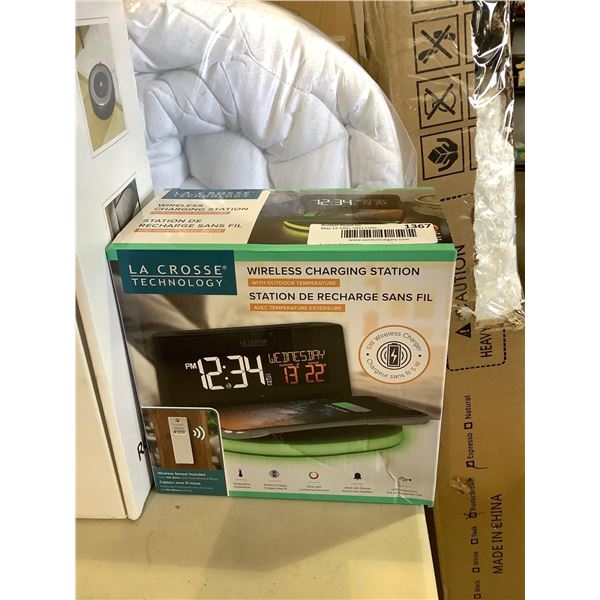 La Crosse Technology Wireless Charging Station