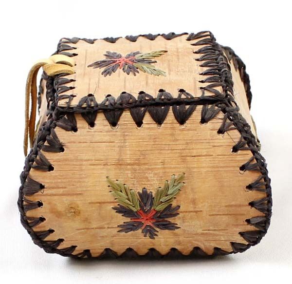 Vintage Ojibwe Birch Bark Sweetgrass Basket, Hill