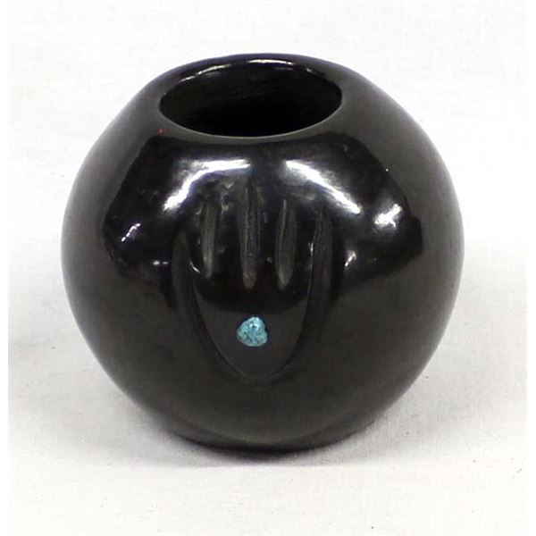 Santa Clara Carved Bear Paw Pottery Jar