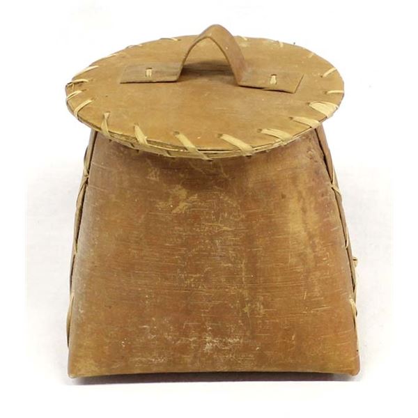 Native American Cree Lidded Birch Bark Basket
