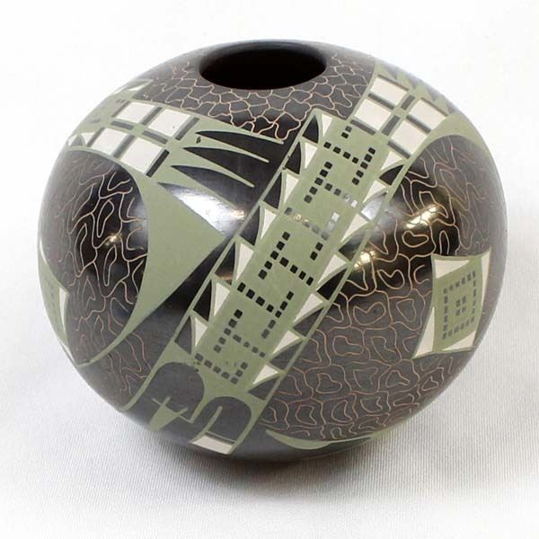 Mata Ortiz Polychrome Pottery Seed Jar, Gonzalez
