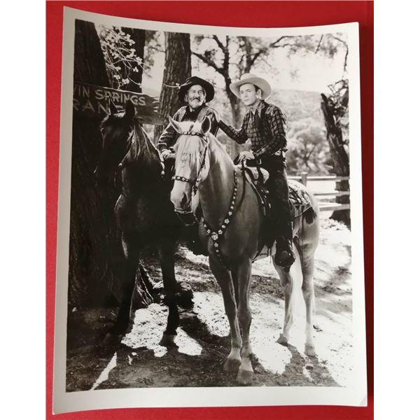 ROY ROGERS VINTAGE PHOTO.