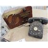 Image 2 : Airline Shortwave Rasio, Rotary Phone, Folding Camera, Stark Signe Generator