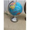 Image 2 : 2 Globes