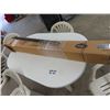 Image 3 : Patio Table & 4 Chairs & Umbrella
