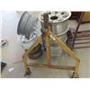 Image 2 : (SJ) Tow Bar, Roll of Roofing Paper, Workmate Bench