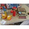 Image 2 : Reliable Happy Valley Teaset - New Old Stock, Kitchen Set, Mickey Mouse Pinball, Simplex Typewriter 