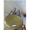 Image 2 : Brass Topped Stand w FOlding Legs & Diamond Willow Lamp 22"H 14" RD
