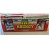 Image 8 : BOX OF 1991 SCORE NHL HOCKEY WIN BOBBY ORR AUTOGRAPHED CARDS