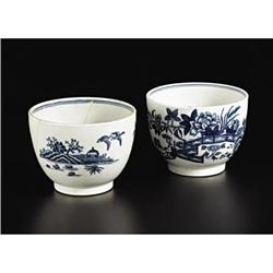 A Pair of 18th Century Worcester Bowls 