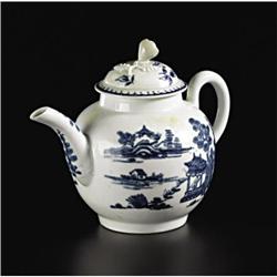 An 18th Century Worcester Tea Pot 