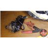 Image 2 : Carpenter's Combo: Leather Tool Belt, Black & Decker 3/8 Drill, Knee Pads, Side Cutters & Small Plas