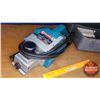 Image 2 : Makita Power Planer Model 1100 with Carry Case