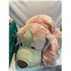 Image 1 : Stuffie dog