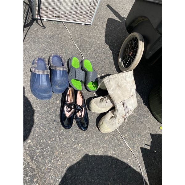 Lot of foot ware