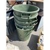 Image 1 : 5 garbage cans