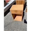 Image 1 : Night stand