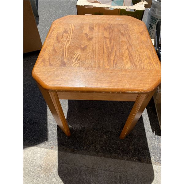 End table