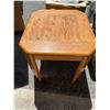 Image 1 : End table