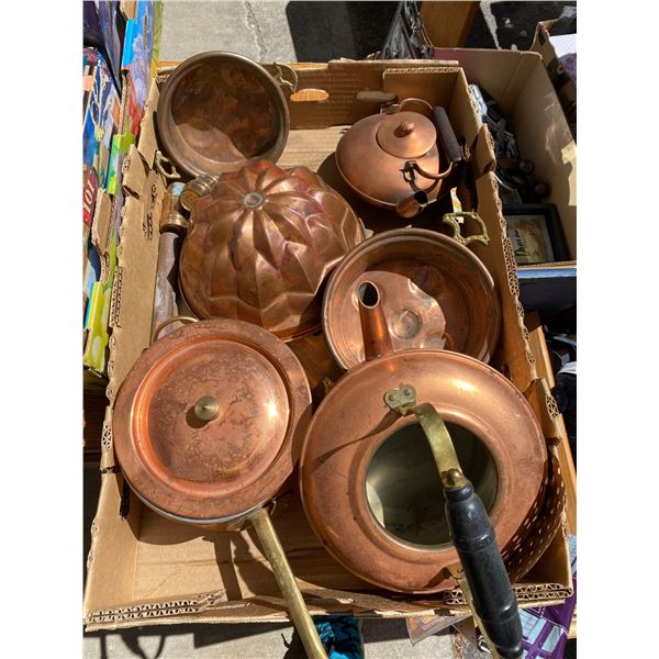 Lot of copper items