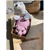 Image 1 : Piggy bank and drum sticks
