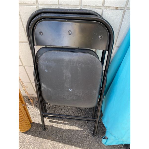 Folding chairs (2)