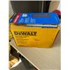 Image 1 : Dewalt palm sander