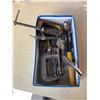 Image 1 : Clamps and a hammer, vice grips