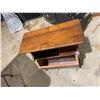 Image 1 : Side table