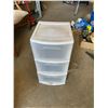 Image 1 : Plastic storage container