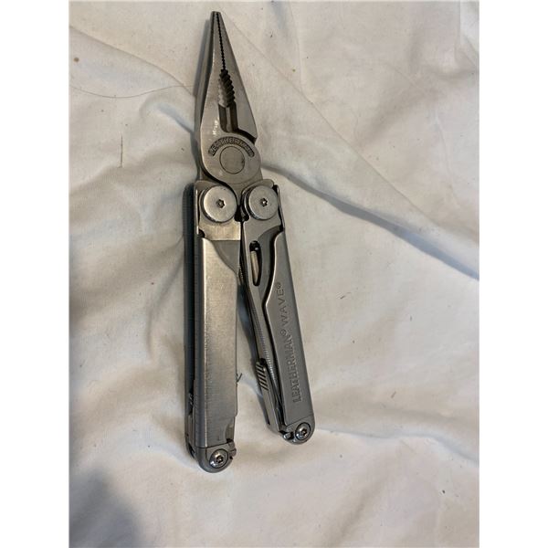 Leatherman wave tool