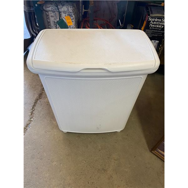Laundry basket