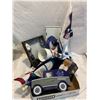 Image 1 : Canuck collectibles