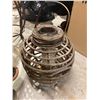 Image 1 : Rustic candle decor