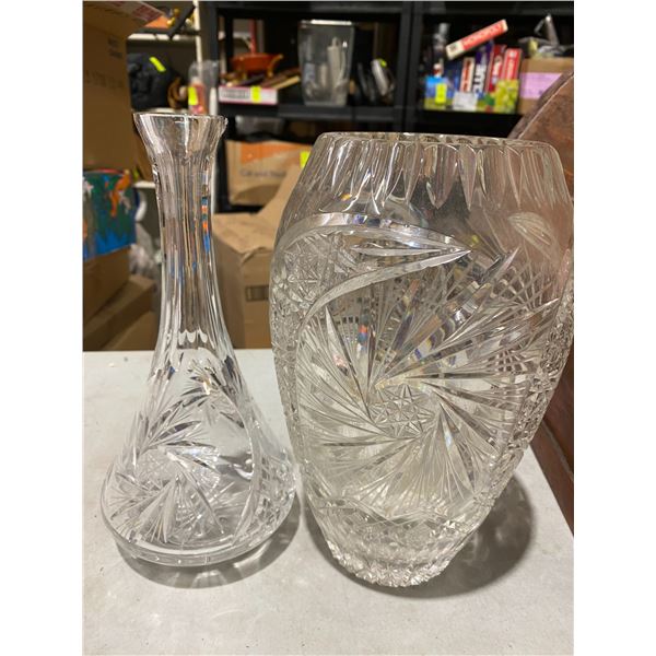 2 crystal vases