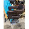 Image 2 : Chair