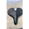 Image 2 : Schwinn air pump bike seat