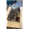 Image 1 : Box of Eastern fans and lights
