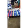 Image 3 : 2 EDDIE BAUER FOLDING BEACH CHAIRS