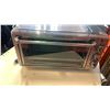 Image 2 : Black and Decker Air Fry Toaster Oven Extra Wide working