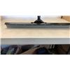 Image 3 : Marino floor squeegie with lee valley handle