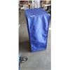 Image 4 : Rolling metal 6 tray rack with cover