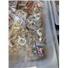 Image 2 : Tray of new richelieu sliding door locks