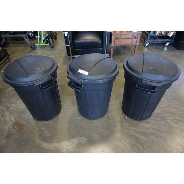 3 gracious living garbage cans with lids