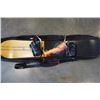Image 2 : 157cm aggression snowboard with bindings and Lamar bag