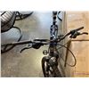 Image 9 : BLUE BRODIE BIKE WITH HYDRAULIC DISC BRAKES