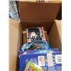 Image 2 : Box of games, collectibles and more